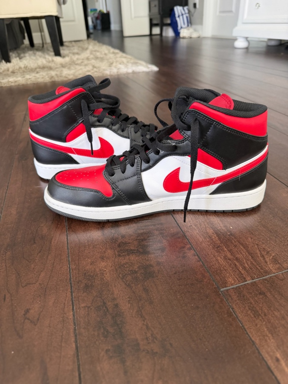 Nike Air Jordan 1 Mid - Red, Black & White - Picture 3 of 5